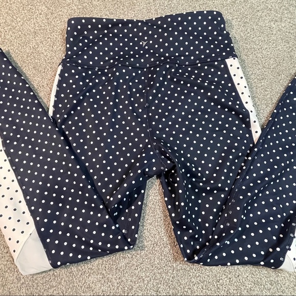 Old Navy High-Waist Elevate Legging, M, NWOT - Picture 2 of 8